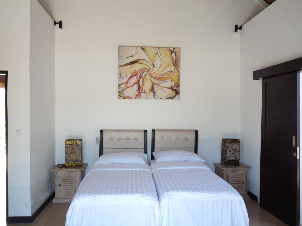 Taman Dewi Sri Villa Et Bungalow Pemuteran  Room photo